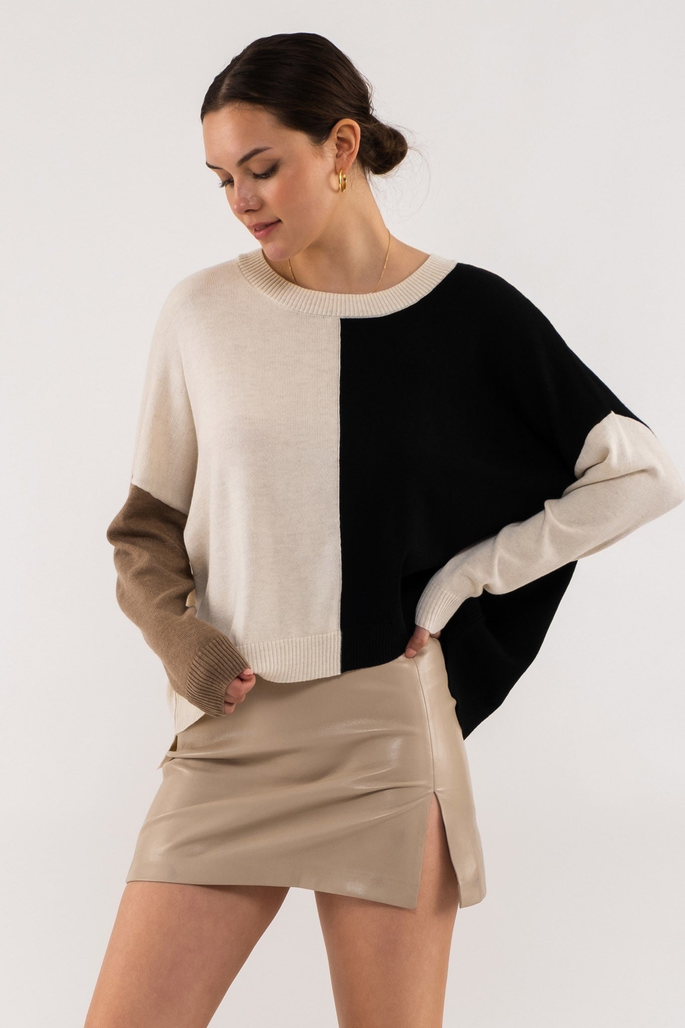 RELAXED COLORBLOCK SWEATER