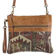Load image into Gallery viewer, Crossbody Rug with Leather and Front Zipper