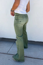 Load image into Gallery viewer, BLAKELY DISTRESSED COLORED JEANS