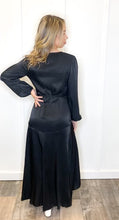 Load image into Gallery viewer, Women&#39;s V Neck Long Sleeve Maxi Dress
