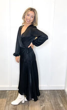 Load image into Gallery viewer, Women&#39;s V Neck Long Sleeve Maxi Dress